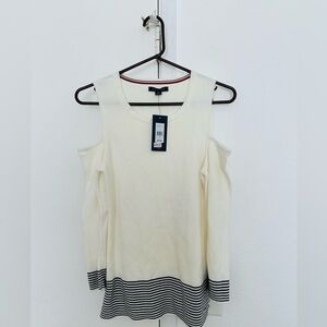 NWT Tommy Hilfiger Cold Shoulder Knit Top | Women’s Size M Ivory blue stripes